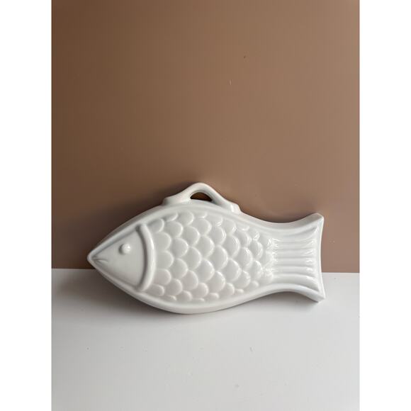 Ceramic White Fish Bowl | Wall Hanging Mold | Nautical Coastal Decor | 11" Fish - Picture 1 of 7